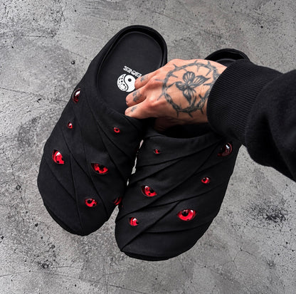 Eyeball clogs